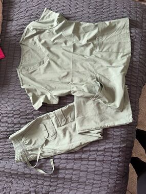 Women’s Sage Green Utility Jogger Pants